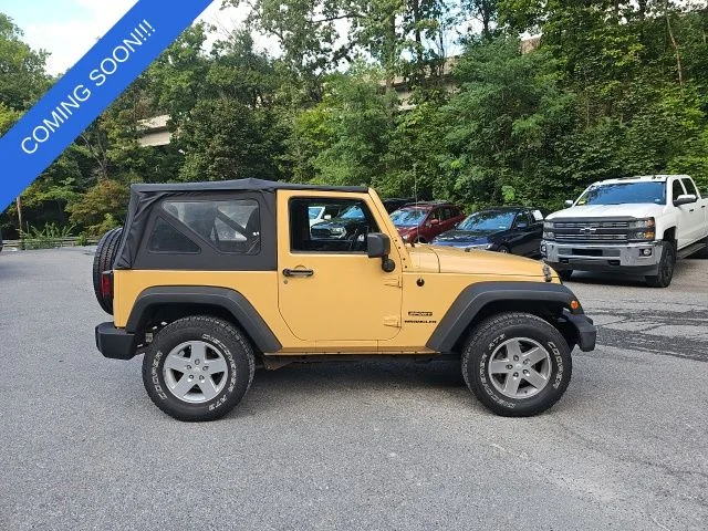 Used 2013 Beige Jeep Sport image 2