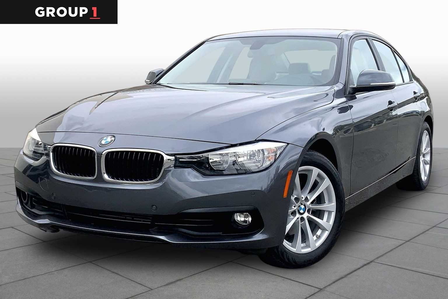 2017 BMW 3 Series 320i xDrive Sedan's photo