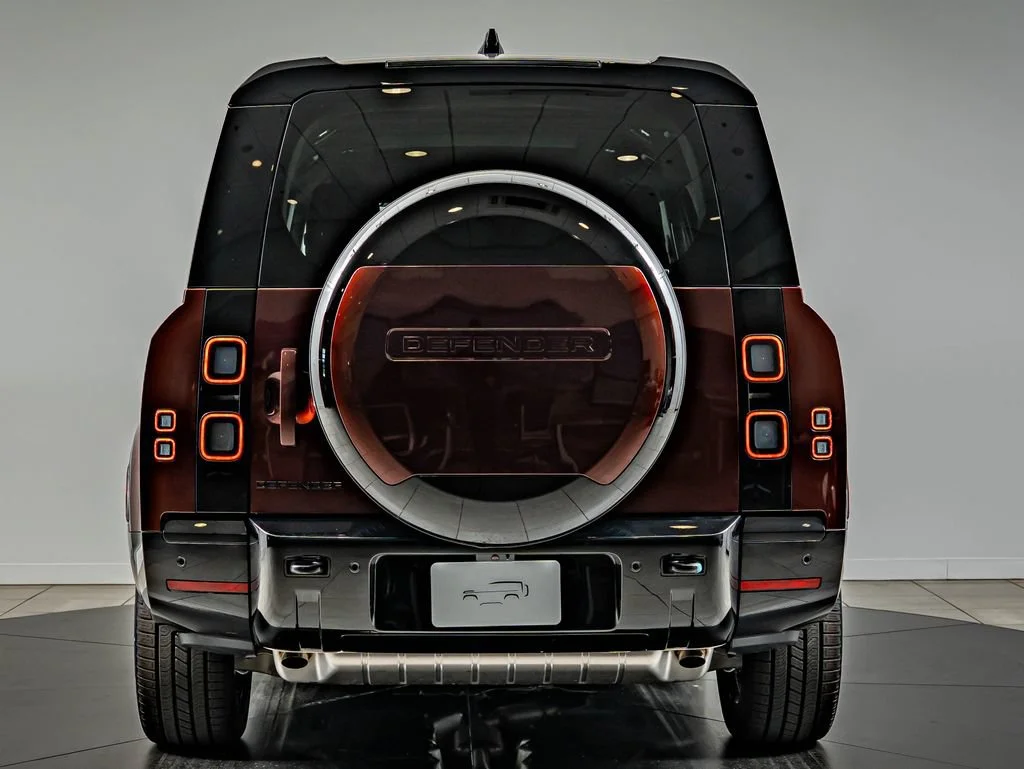 New 2026 Sedona Red Metallic Land Rover X-Dynamic SE image 6