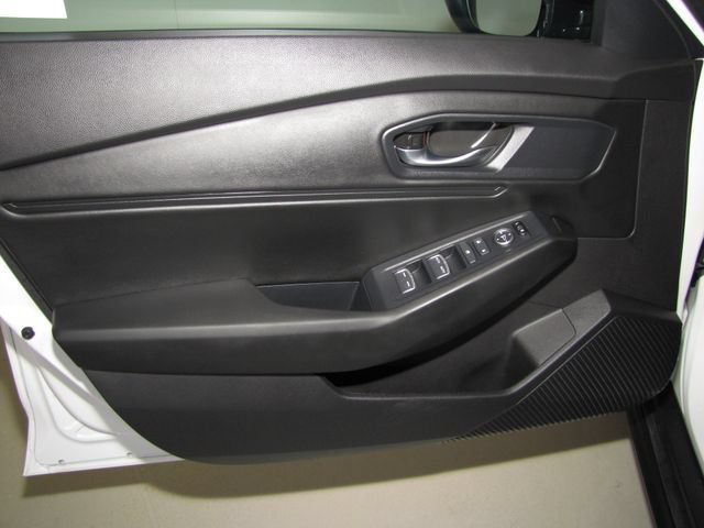 Certified Used 2025 Platinum White Pearl Honda SE image 10