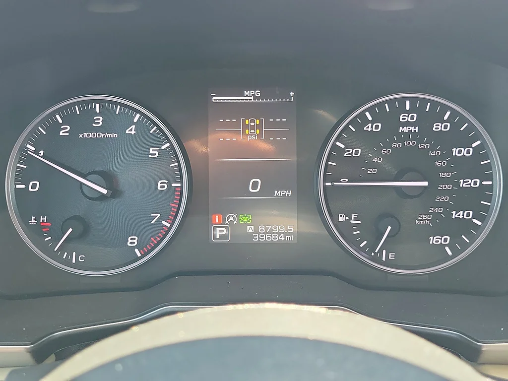 Used 2024 GREEN Subaru Limited image 24