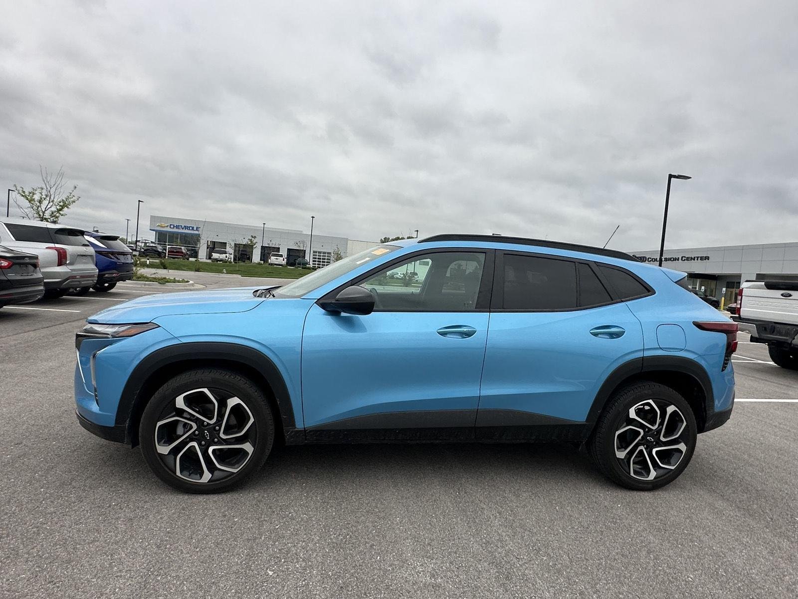 Used 2025 Chevrolet Trax RS with VIN KL77LJEP0SC087074 for sale in Kansas City