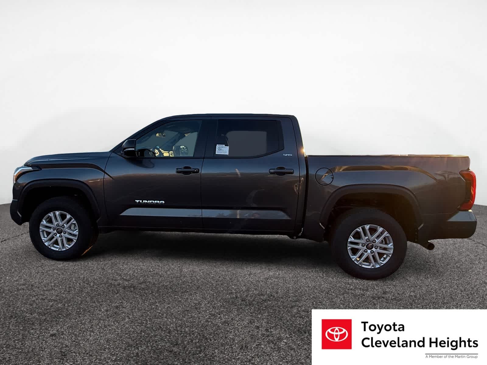 2026 Toyota Tundra SR5 - Photo 8