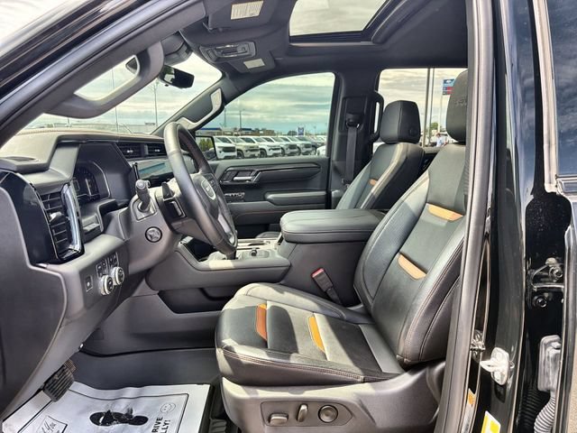 Used 2025 Onyx Black GMC AT4 image 27