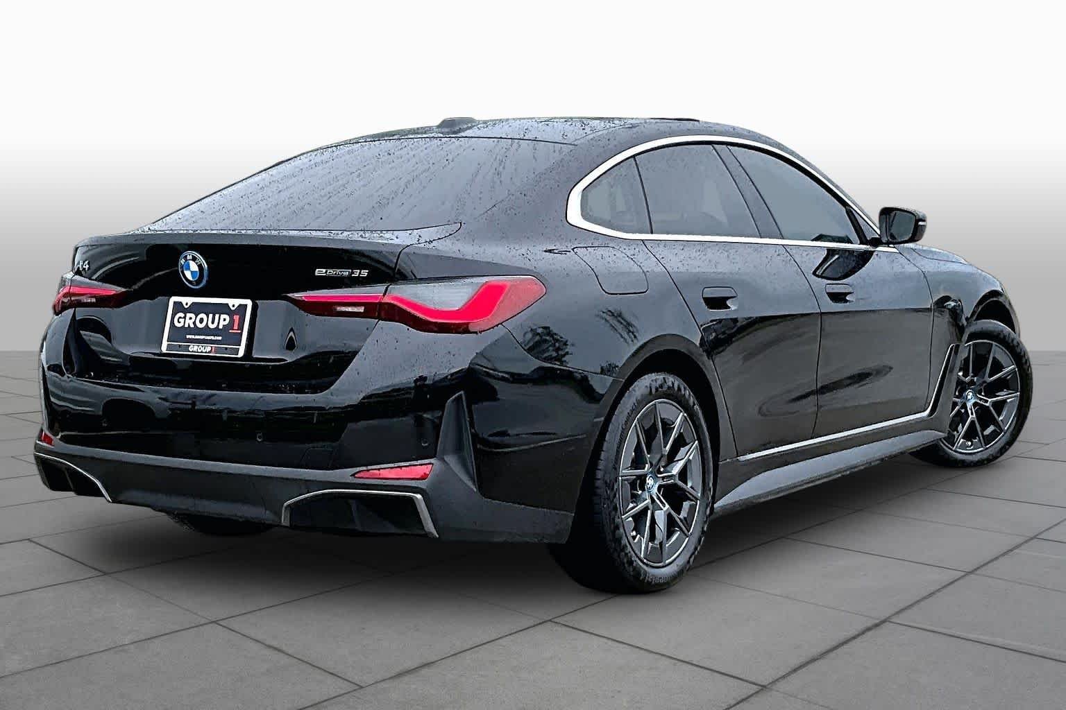 Used 2023 Jet Black BMW eDrive35 image 12