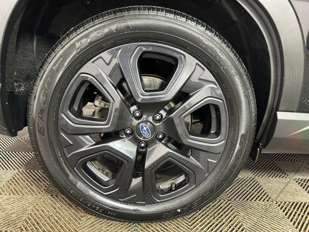 Used 2023 Crystal Black Silica Subaru Onyx Edition image 2