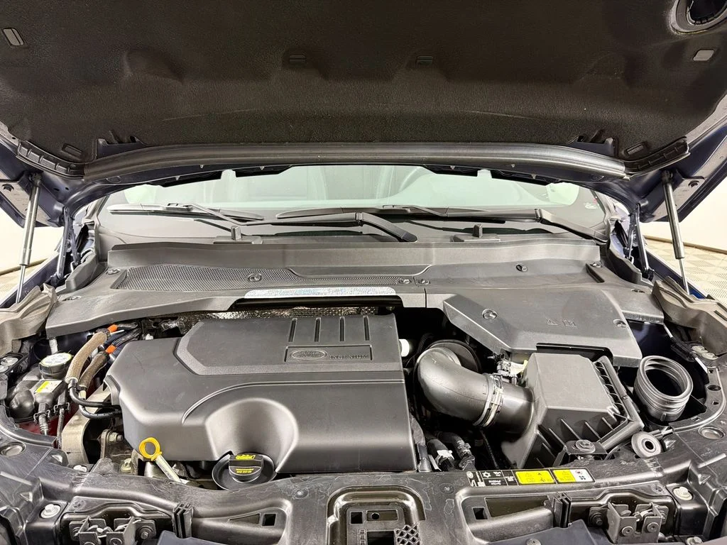 Certified Used 2025 Blue Land Rover S image 32