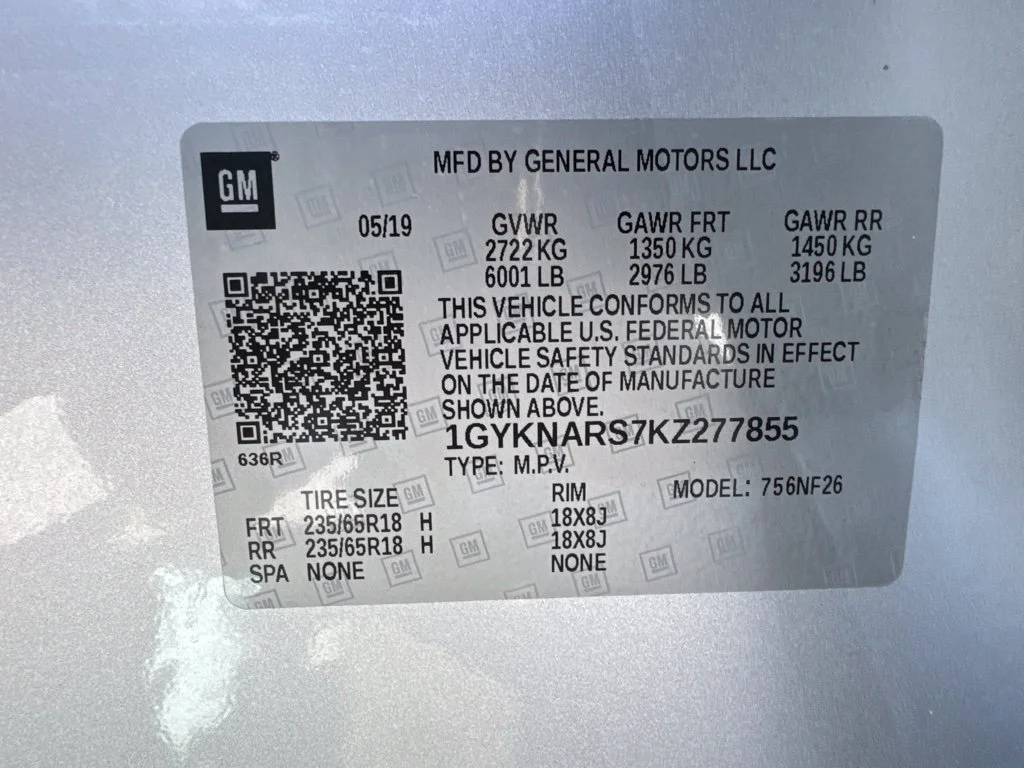 Used 2019 Silver Cadillac Base image 13