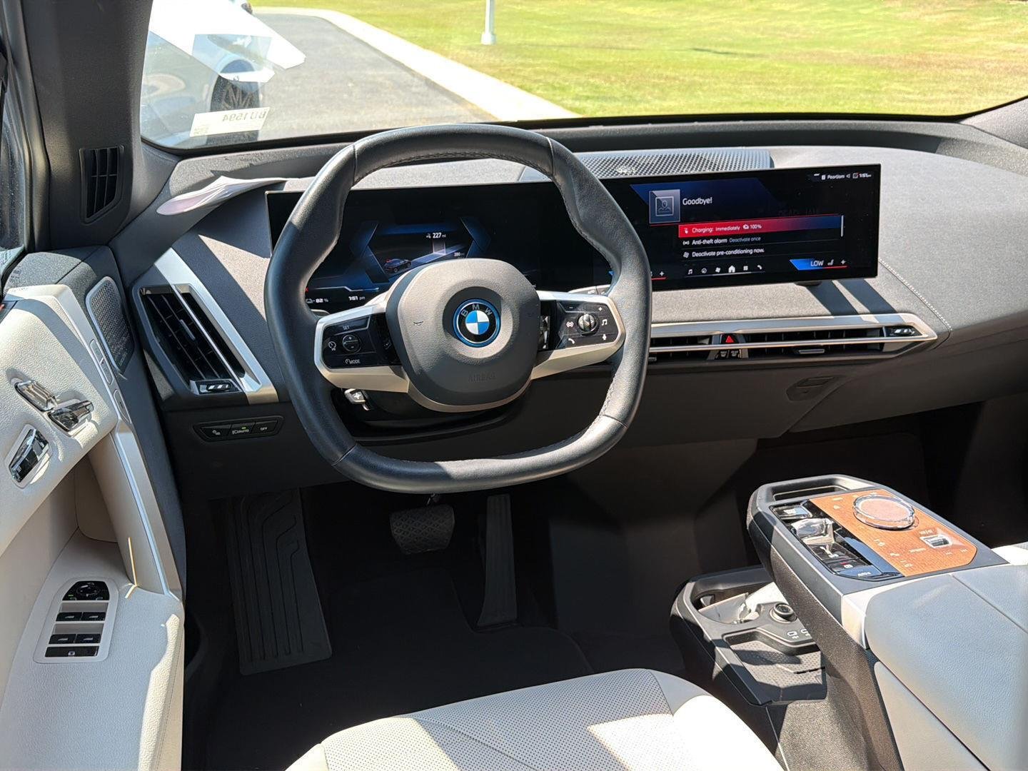 Used 2024 Black Sapphire Metallic BMW M60 image 19