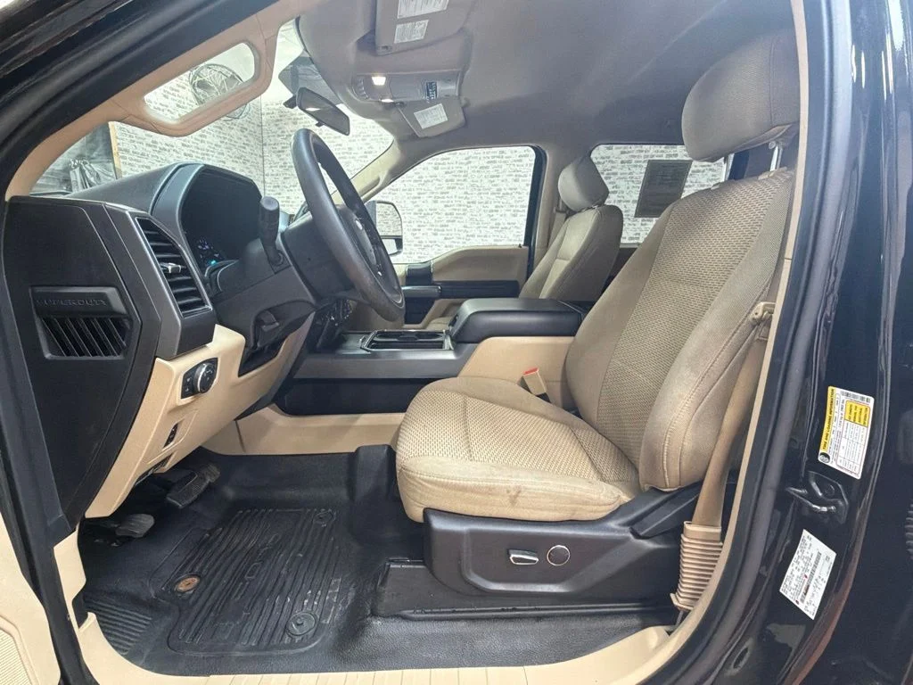 Used 2019 Black Metallic Ford XLT image 23