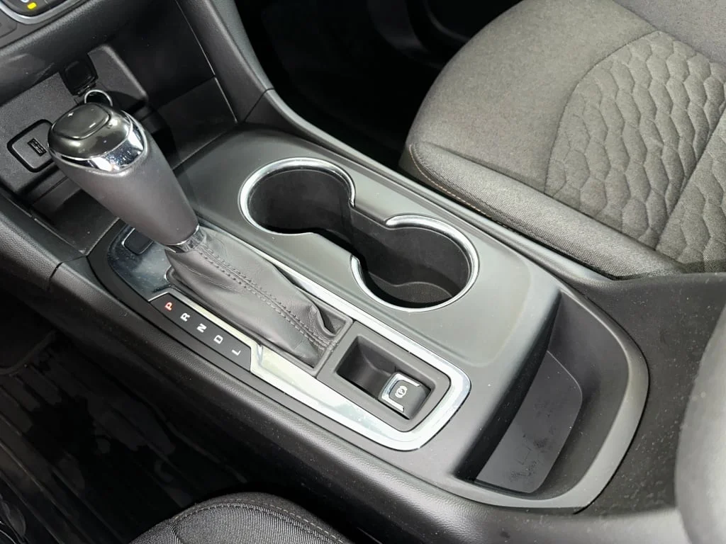 Used 2018 MOSAIC BLACK METALLIC Chevrolet LT image 13