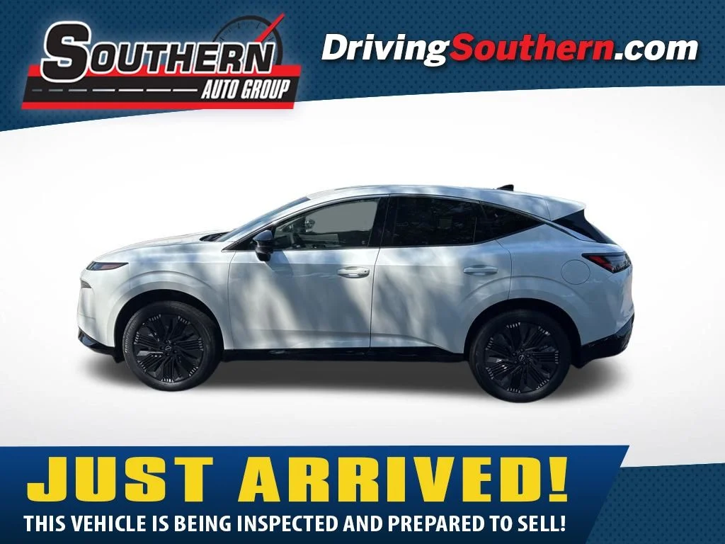 2026 Nissan Murano Platinum AWD's photo