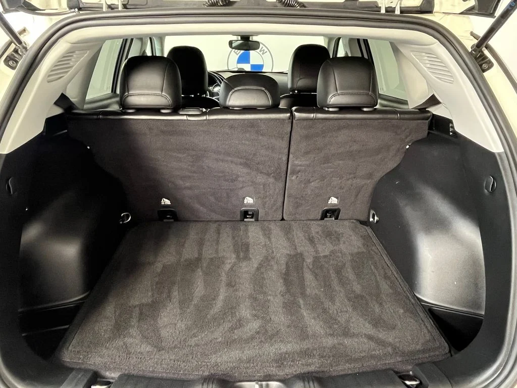 Used 2020 White Jeep Latitude image 20