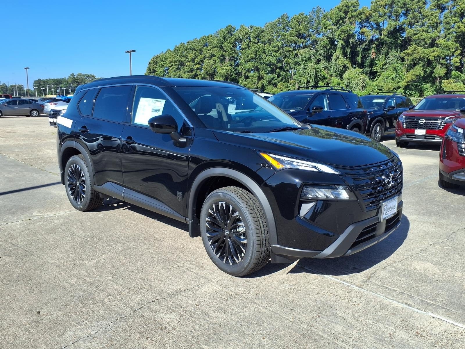 2026 Nissan Rogue photo 3 of 26