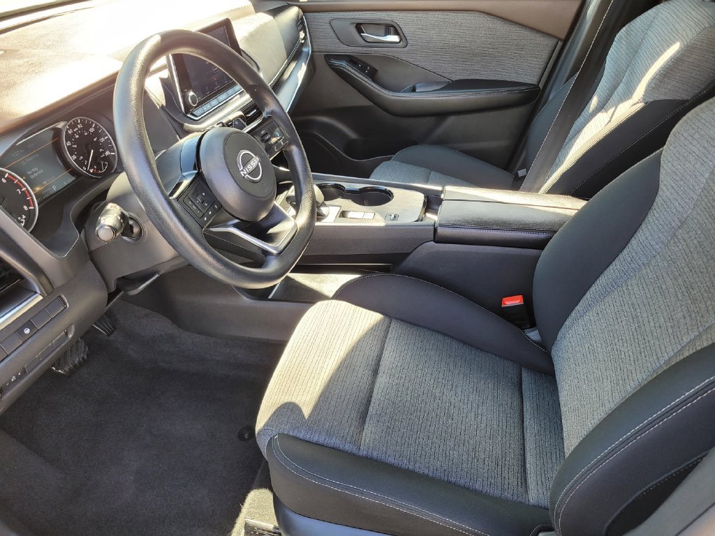 Certified Used 2022 White Nissan SV image 15