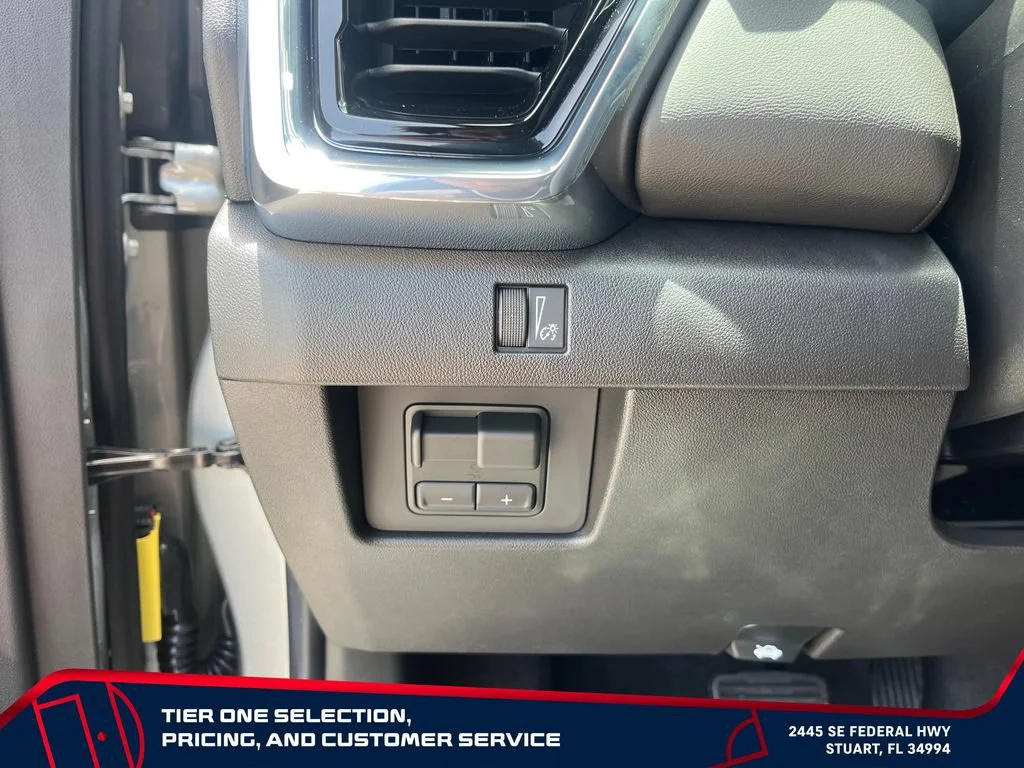 New 2026 Sterling Metallic GMC Elevation image 24