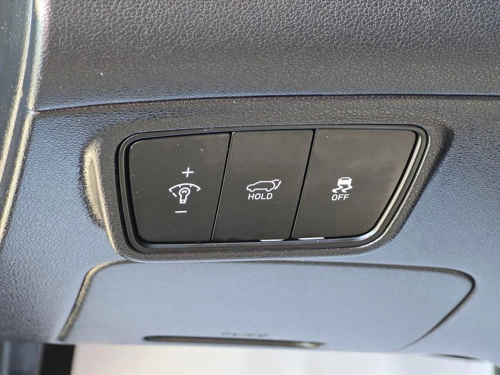 Used 2023 Gray Hyundai SEL image 8