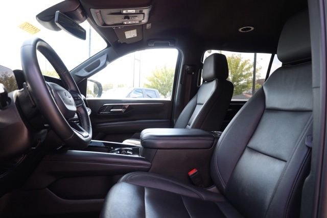 Used 2025 Black Chevrolet Z71 image 14