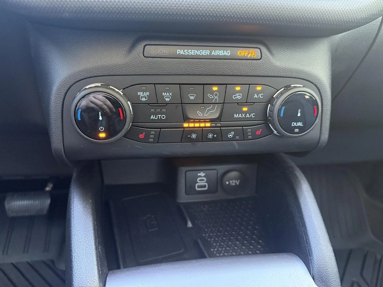 Certified Used 2024 Cactus Gray Ford Outer Banks image 15