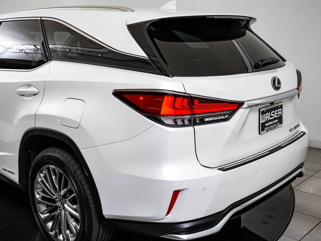 Used 2022 White Pearl Lexus 450hL Luxury image 19