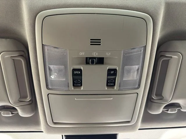 Used 2018 Super White Toyota XLE image 14