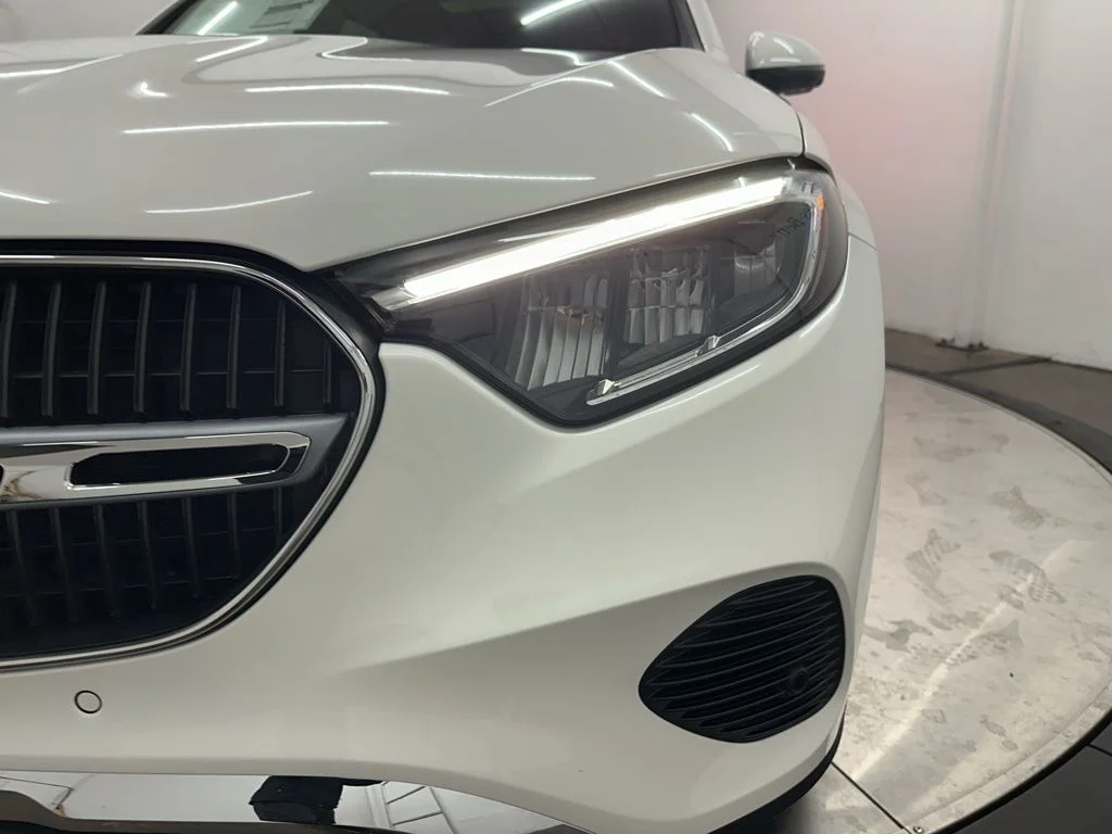 Certified Used 2026 White Mercedes-Benz GLC 300 image 10