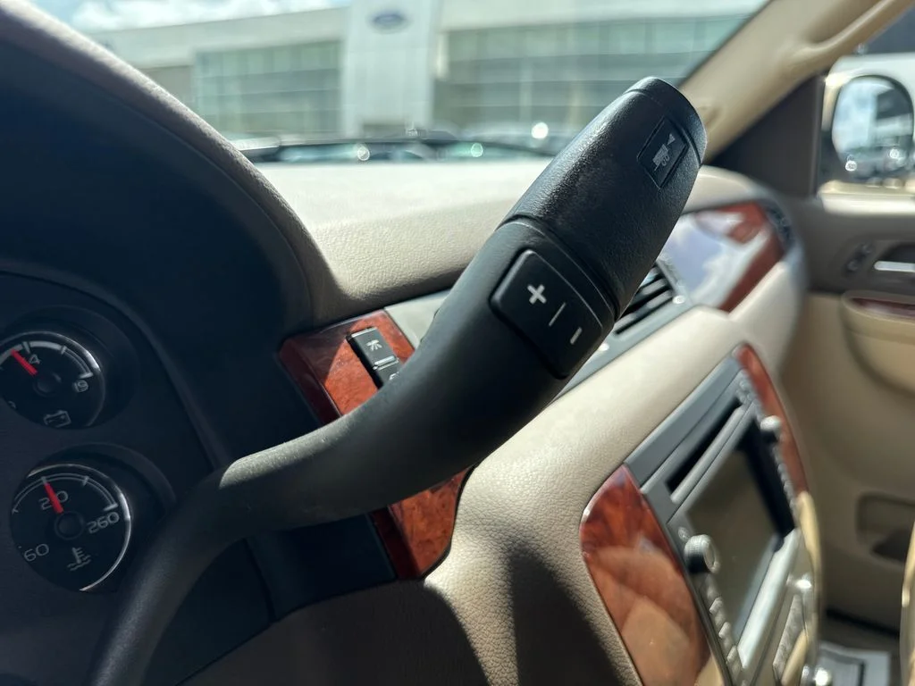 Used 2011 Gold Mist Metallic Chevrolet LT image 39
