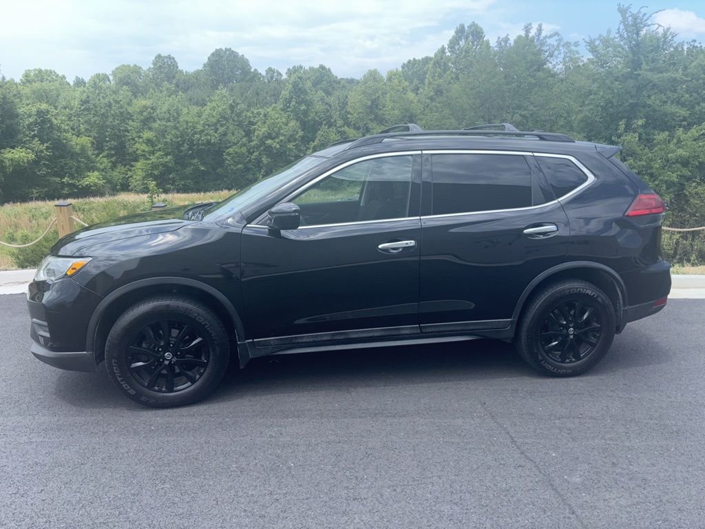 Used 2017 Nissan Rogue SV with VIN 5N1AT2MV1HC801376 for sale in Richmond, VA