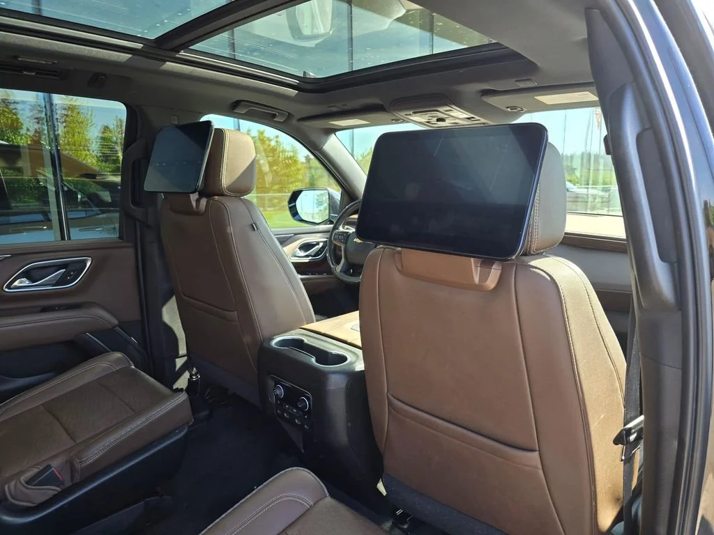 Used 2021 Black Chevrolet High Country image 14