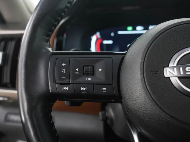 Used 2024  Nissan Platinum image 26