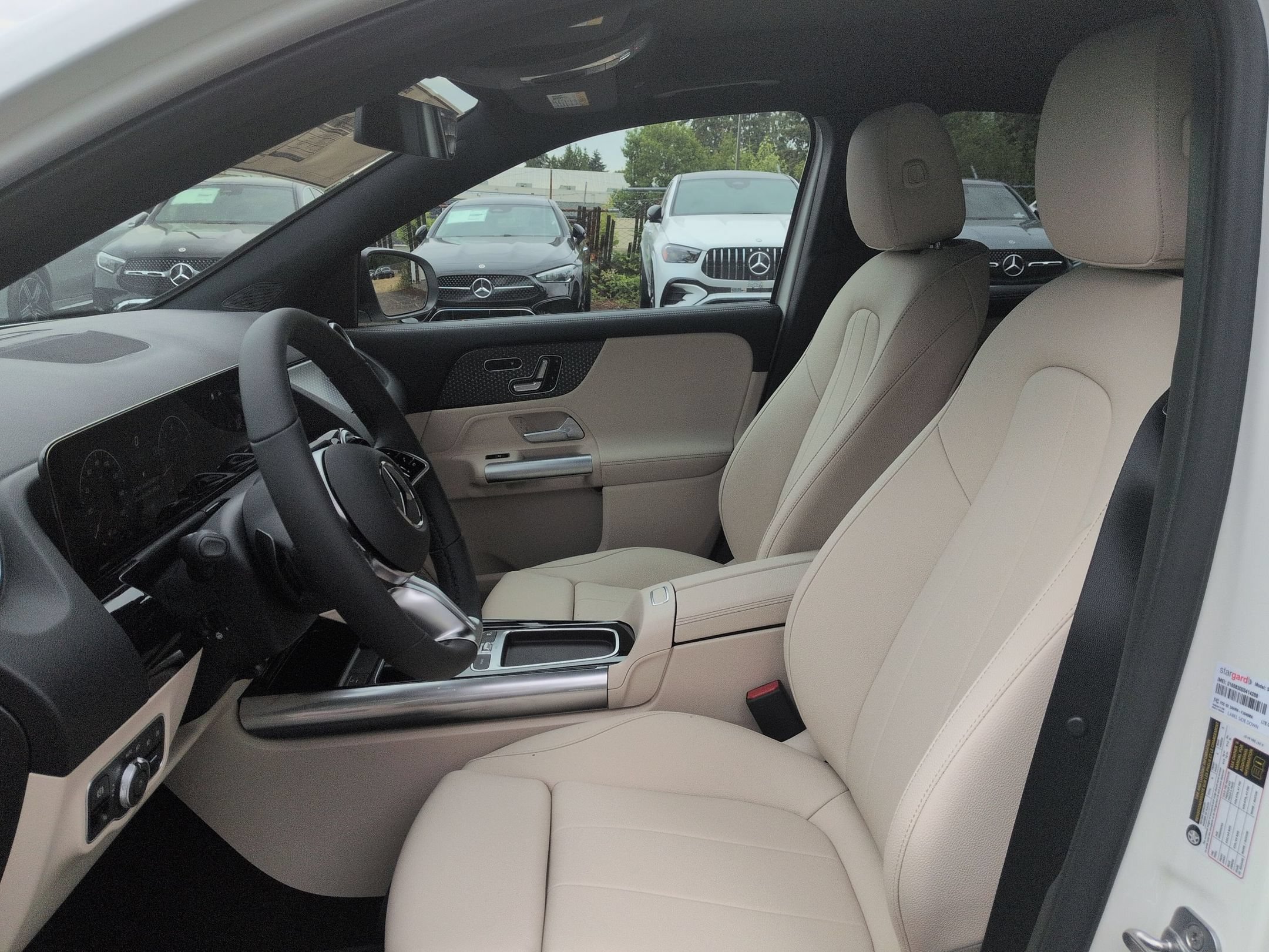New 2026 Polar White Mercedes-Benz GLA 250 image 49