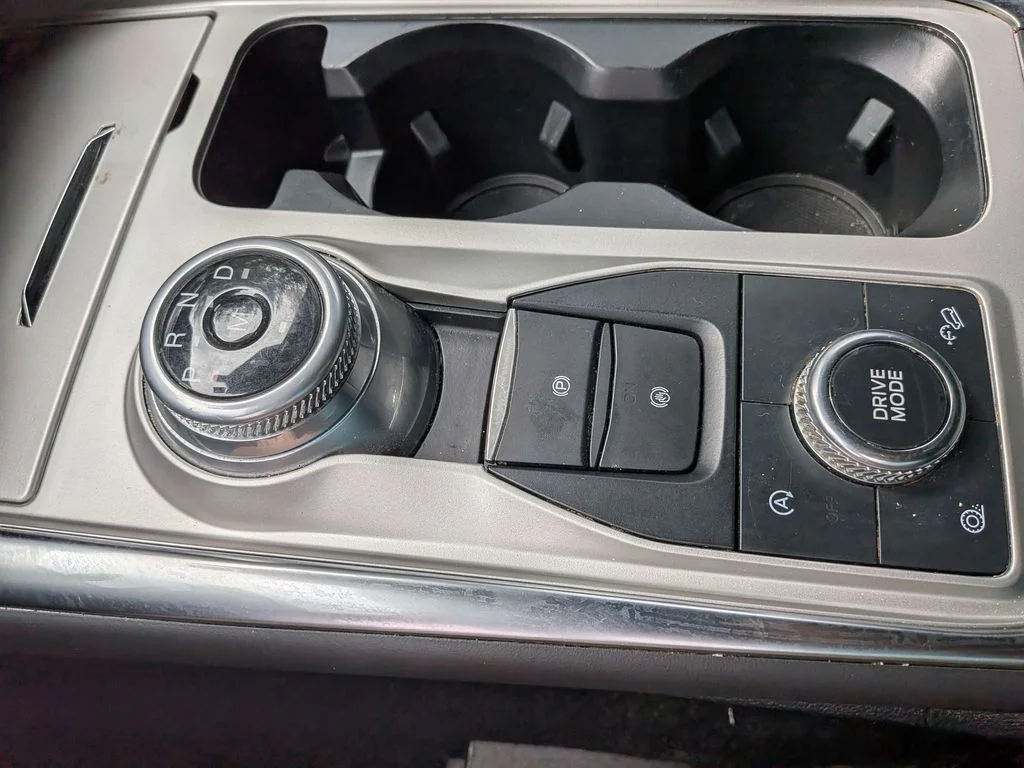 Used 2020 Silver Ford XLT image 24