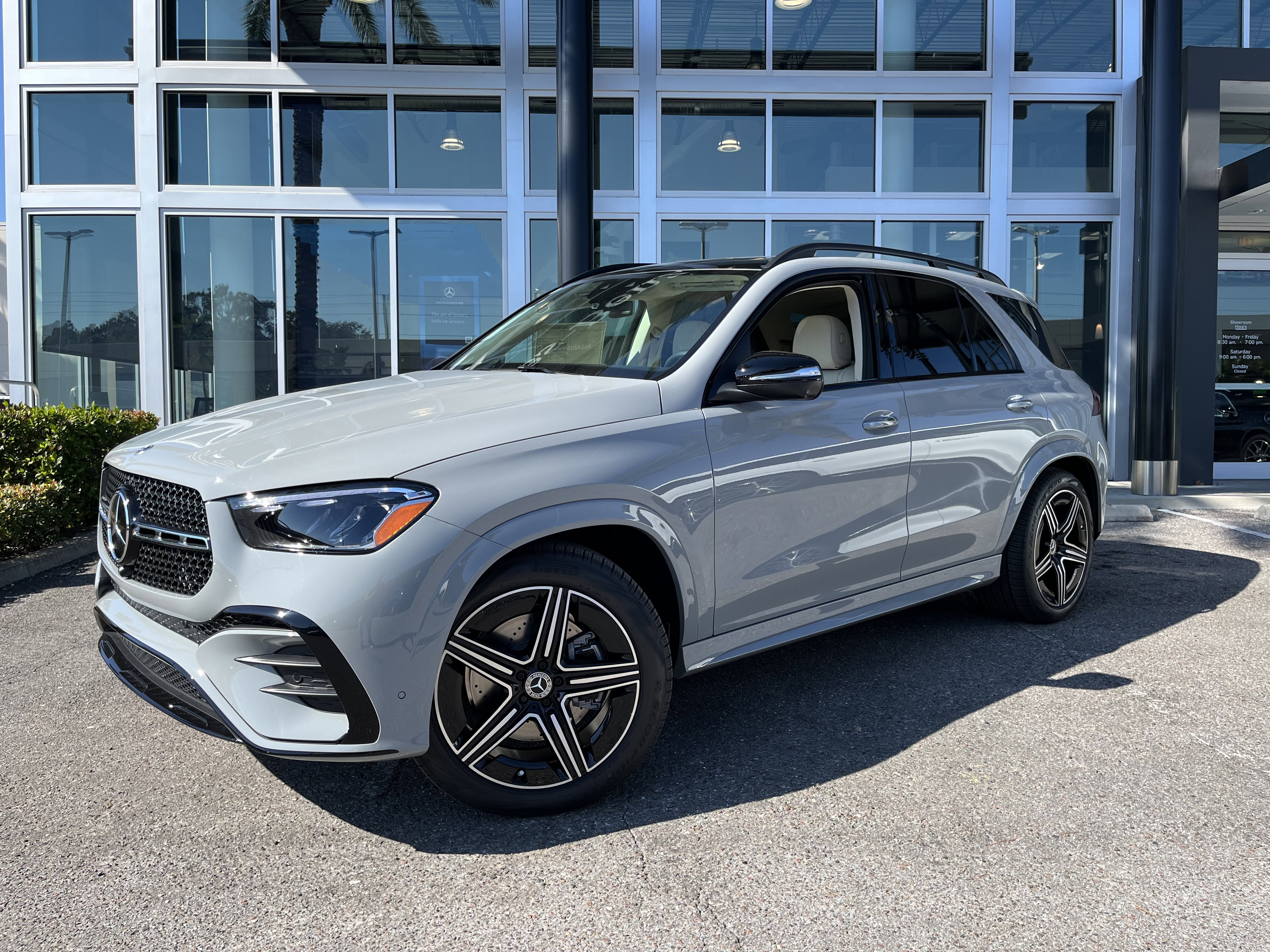 New 2026 MANUFAKTUR Alpine Grey Mercedes-Benz GLE 350 image 2