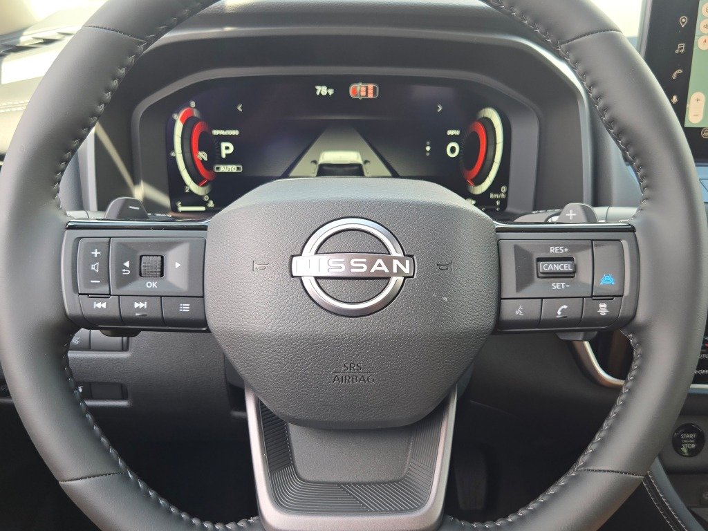 New 2026 Super Black Nissan Platinum image 39