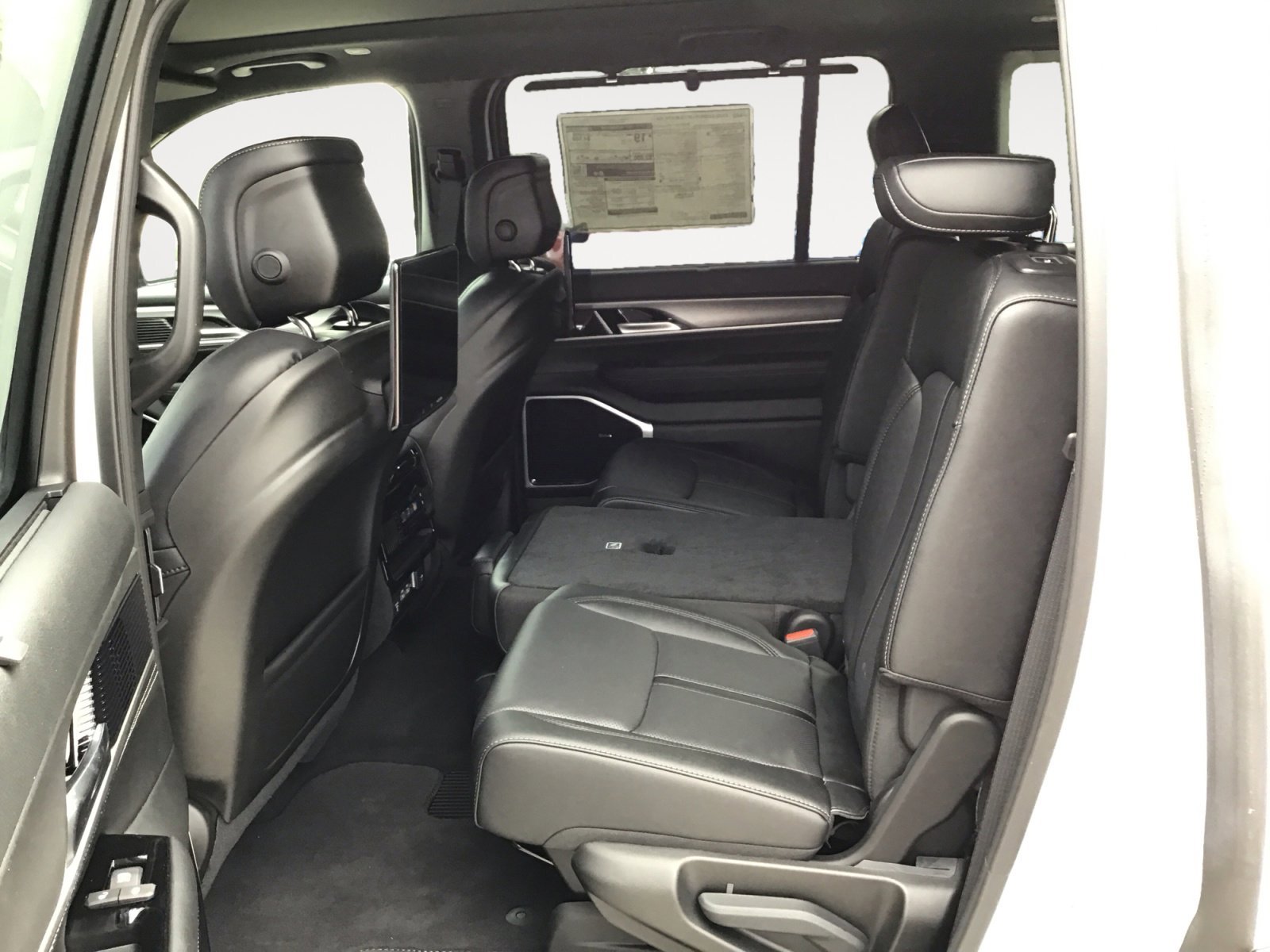 New 2026 Bright White Clearcoat Jeep Limited Reserve image 24