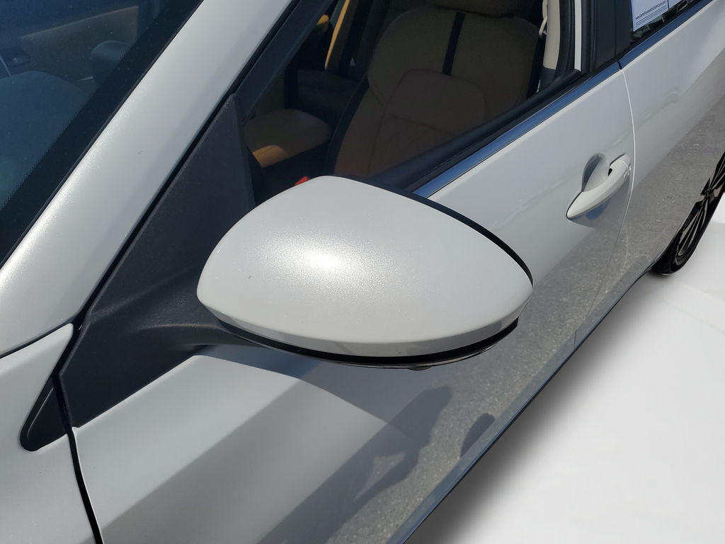 Used 2025 White Nissan SV image 27