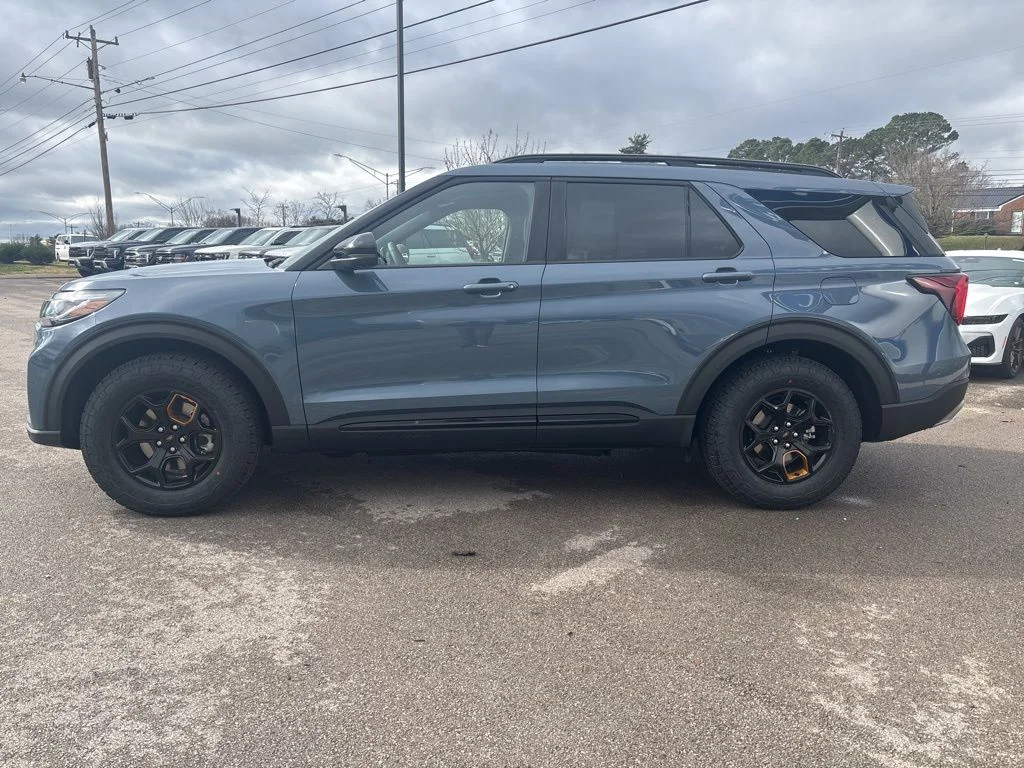 New 2026 Blue Ford Tremor image 5