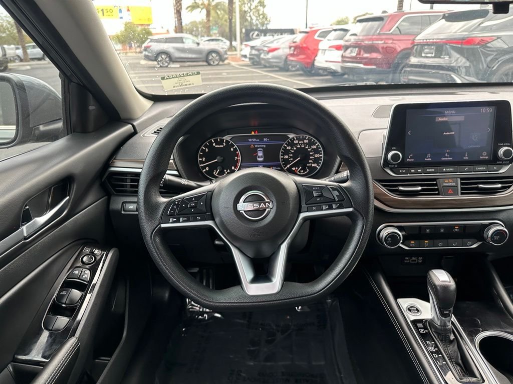 Used 2023 Gray Nissan 2.5 SV image 13