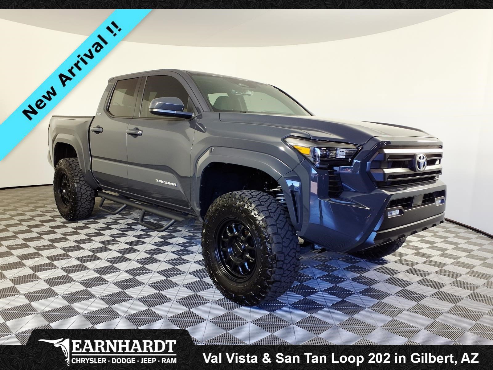 Used 2026  Toyota SR5 image 3