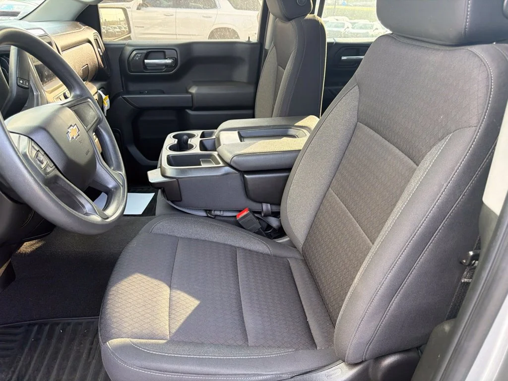 Used 2024 Gray Chevrolet Custom image 7