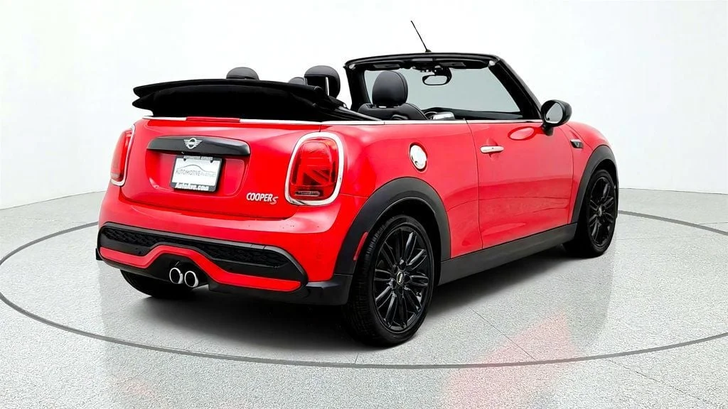 Used 2024 Chili Red MINI Cooper S FWD w/ Signature Trim Package image 5