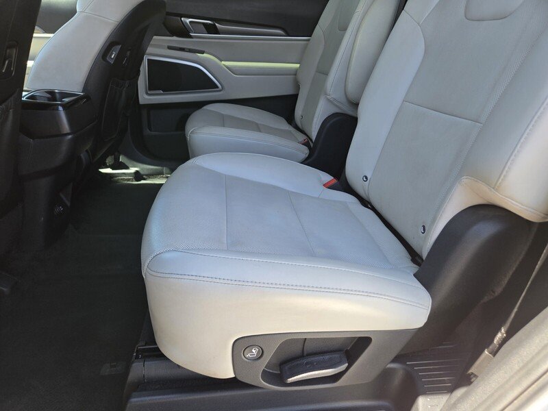 Used 2020 Snow White Pearl KIA S FWD image 11