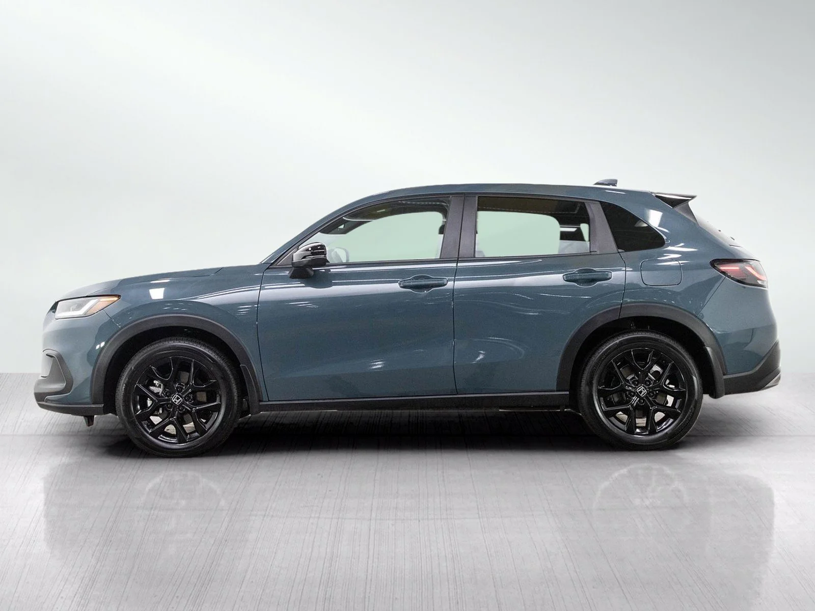 Used 2025 Honda HR-V Sport with VIN 3CZRZ2H56SM705033 for sale in Burnsville, Minnesota