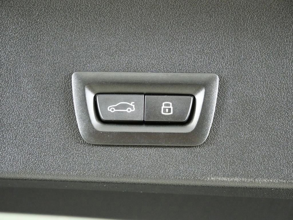 Used 2026 Dune Grey Metallic BMW 30 xDrive image 29