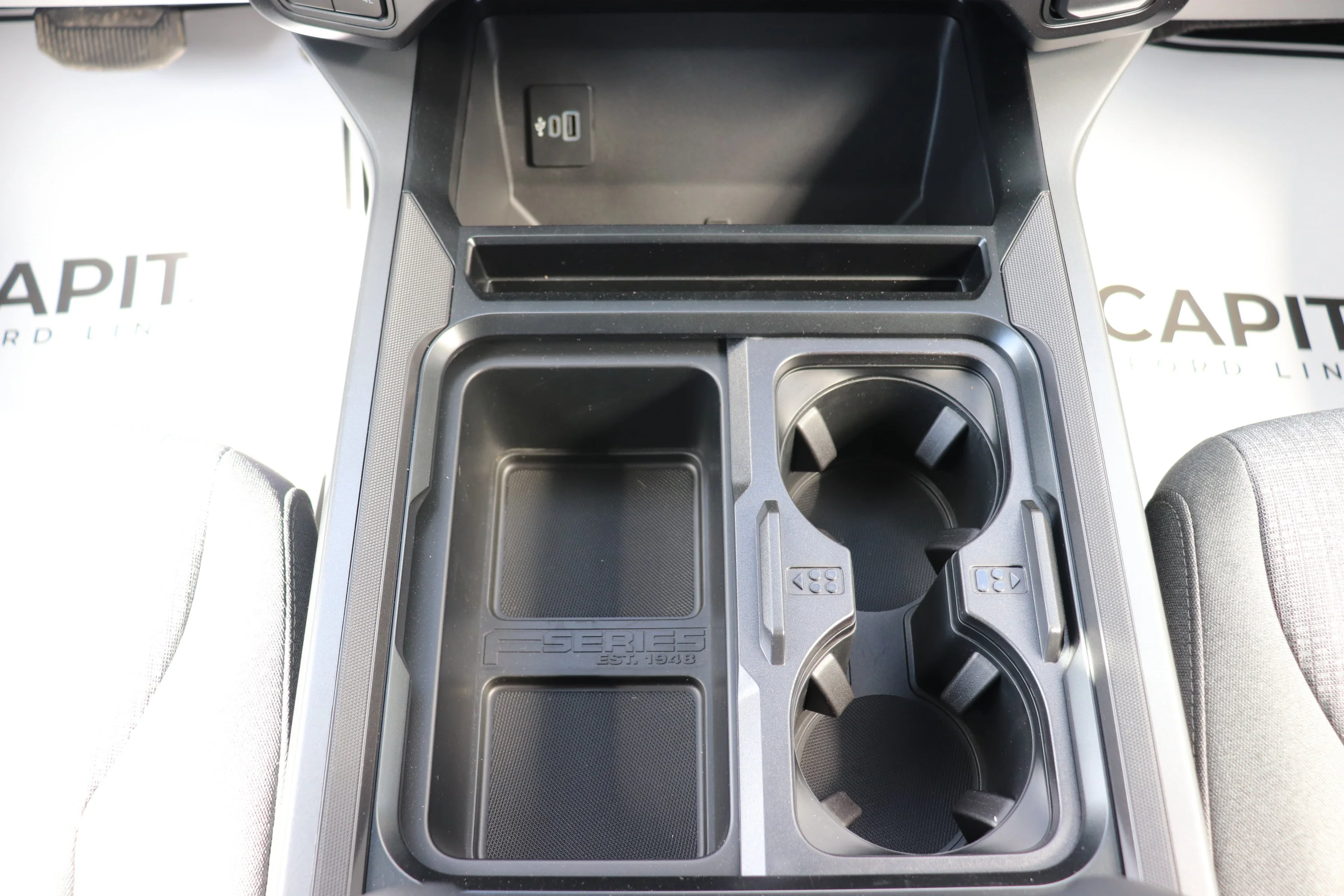 New 2026 OXFORD WHITE Ford XLT image 18
