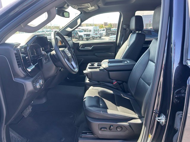 2025 GMC Sierra 1500 SLT - Photo 16