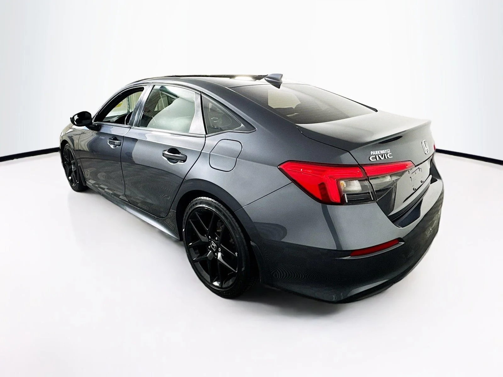 Used 2025 Blue Honda Sport image 6