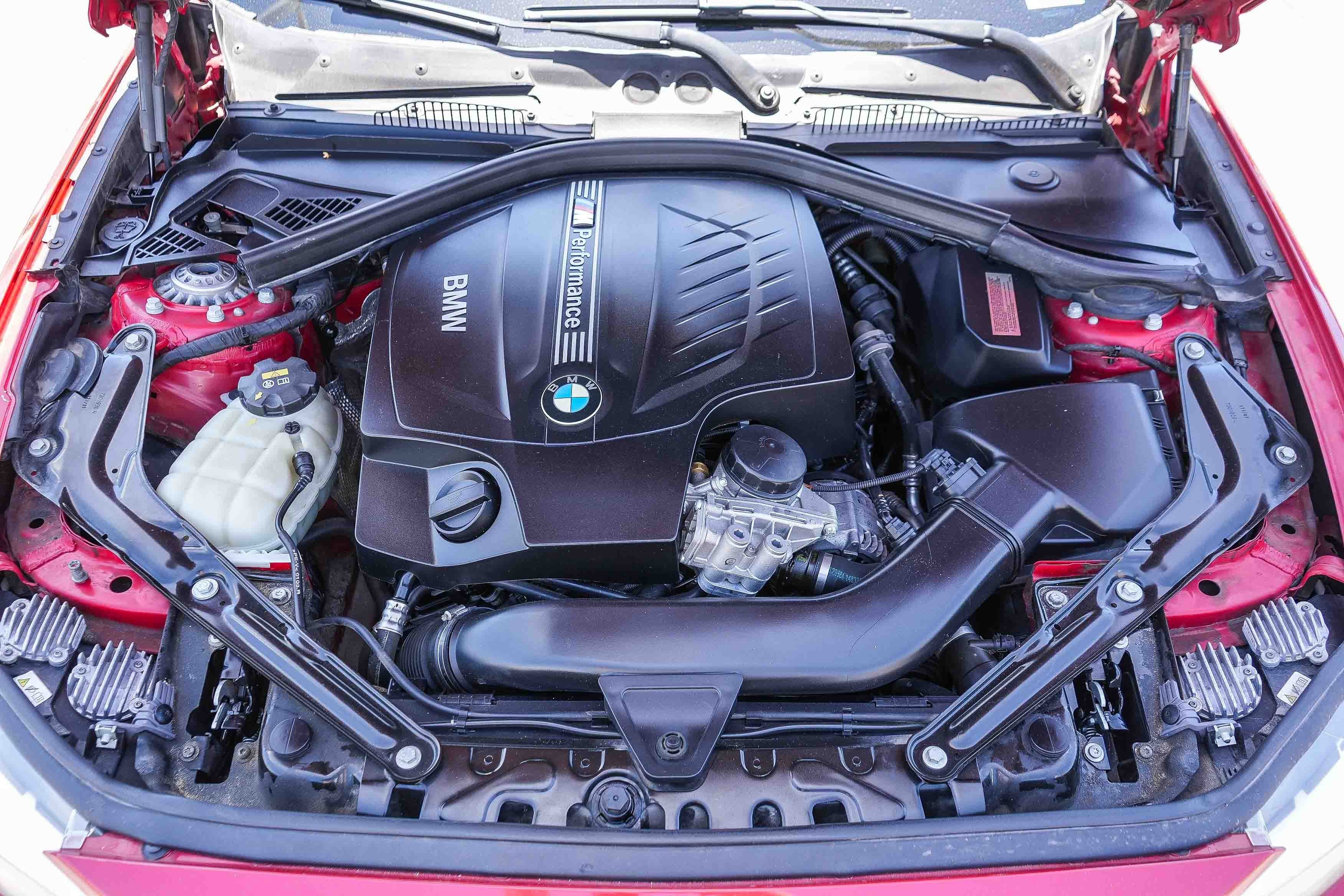 Used 2016 Melbourne Red Metallic BMW M235i image 32