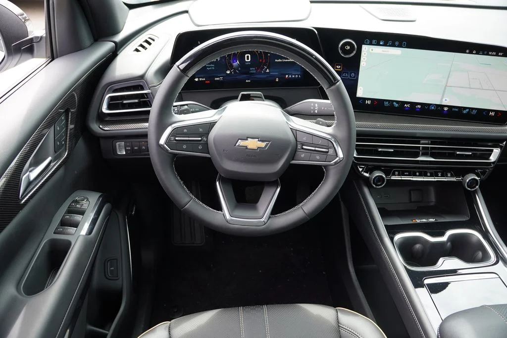 New 2026 Polar White Tricoat Chevrolet High Country image 16