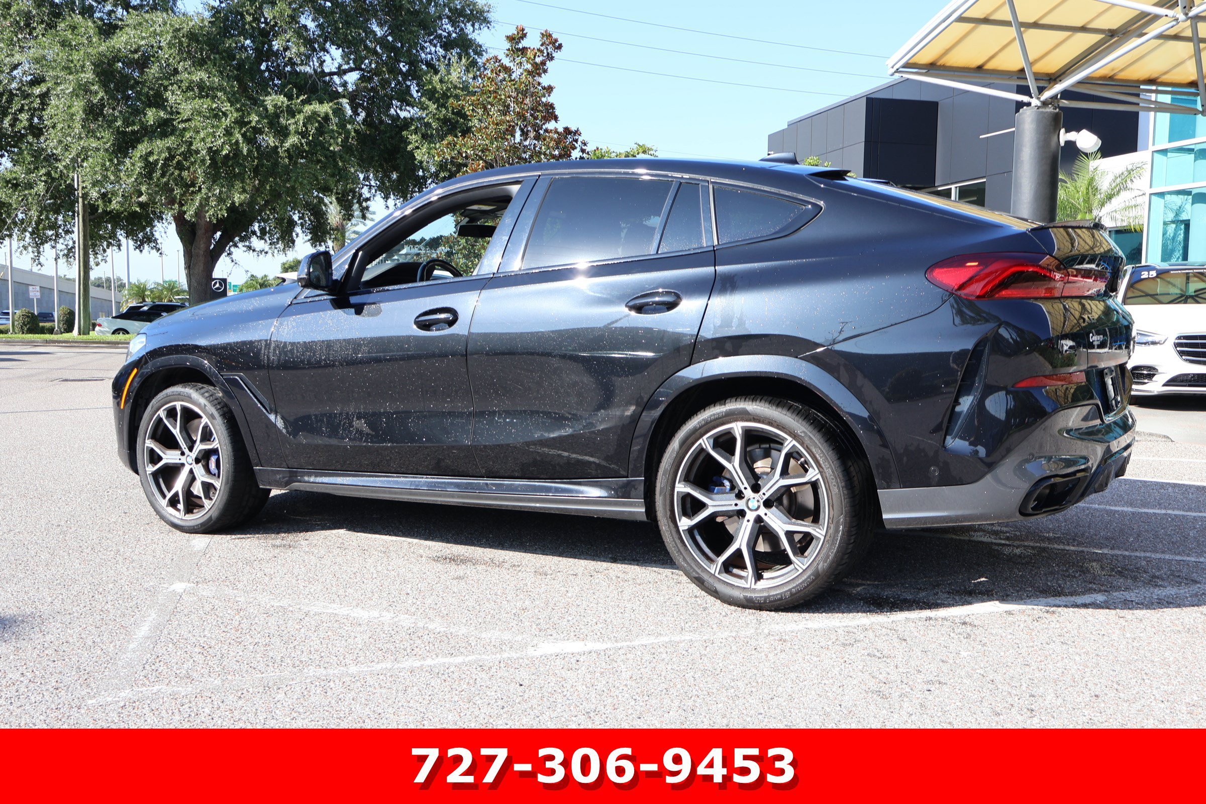 Used 2021 Black Sapphire Metallic BMW M50i image 7